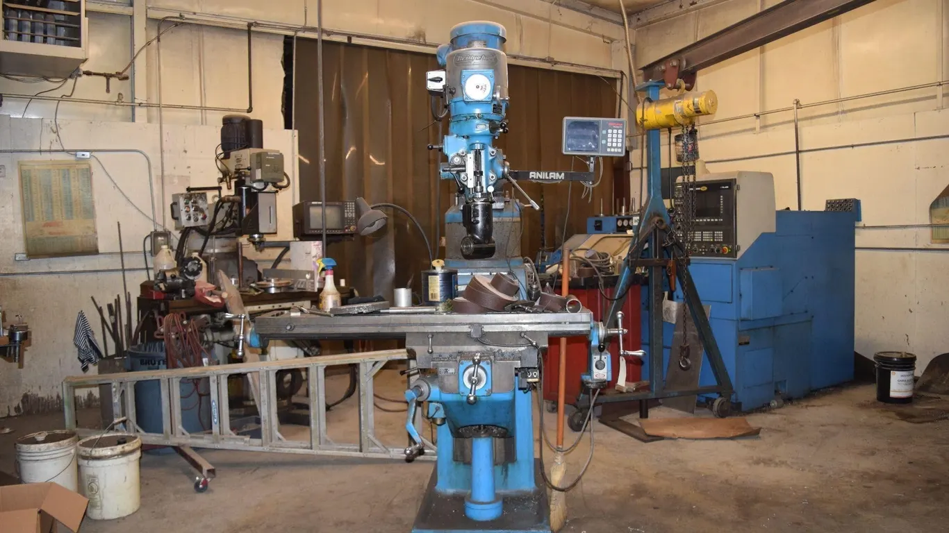 Bridgeport Vertical Knee Milling Machine
