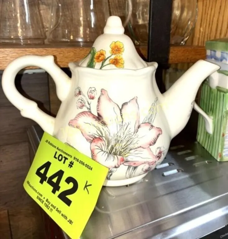 FLORAL TEA POT
