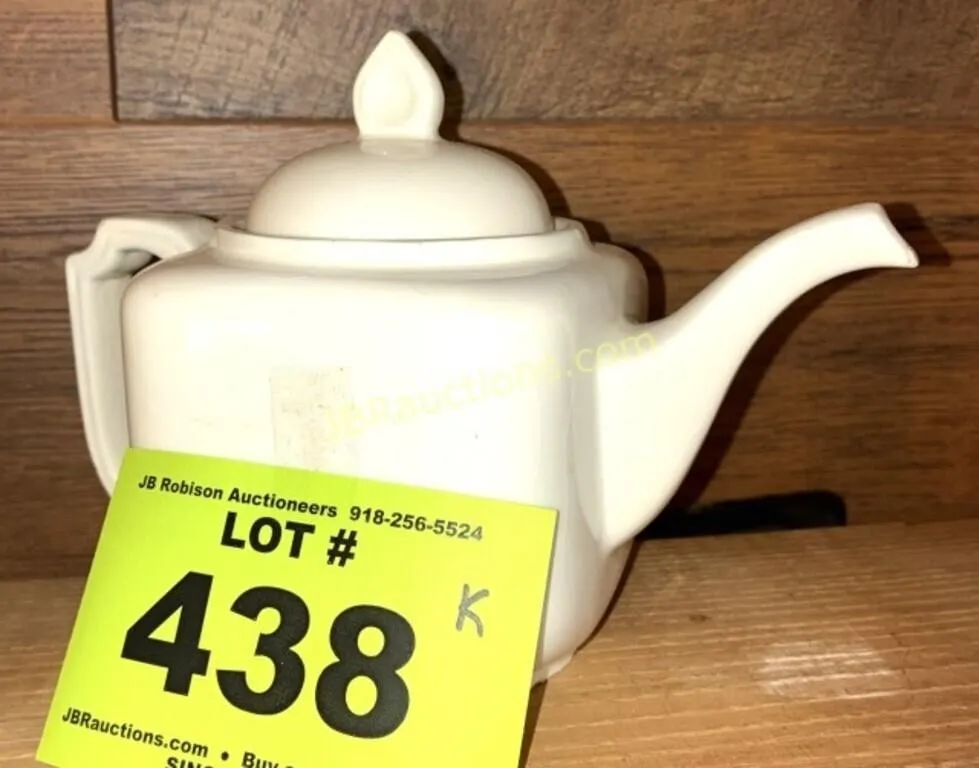 RUTH E. BOLICK 1961 MOROCCO TEA POT
