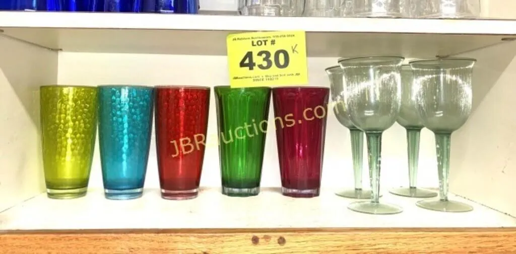 PLASTIC DRINKING GLASSES