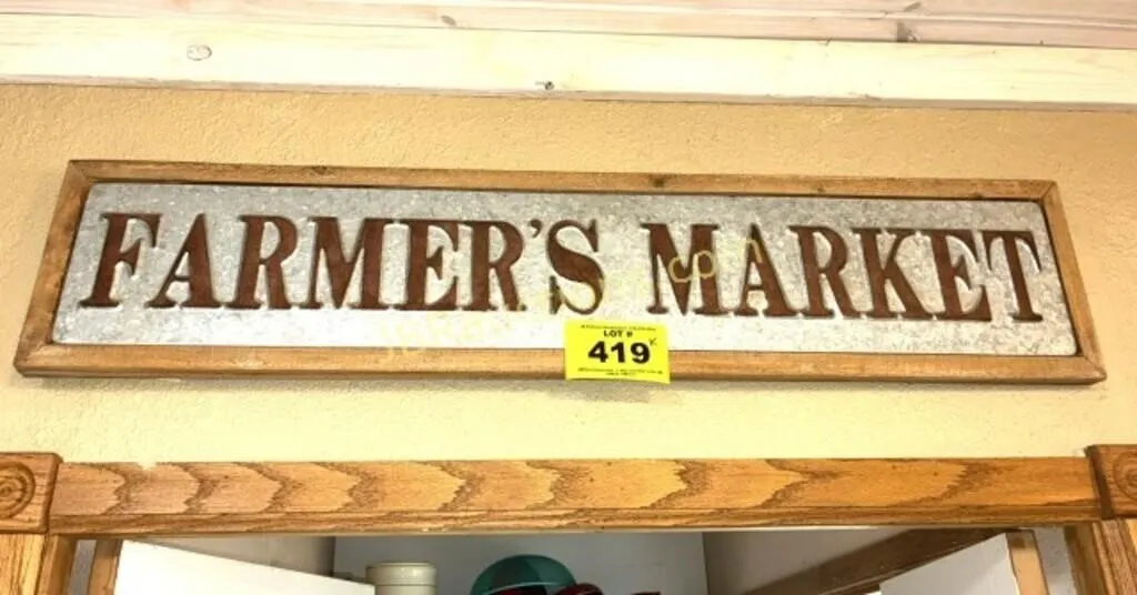 FARMERS MARKET SIGN