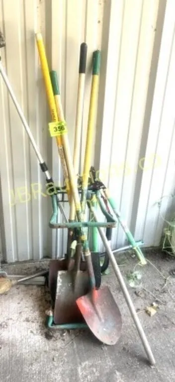 4 SHOVELS