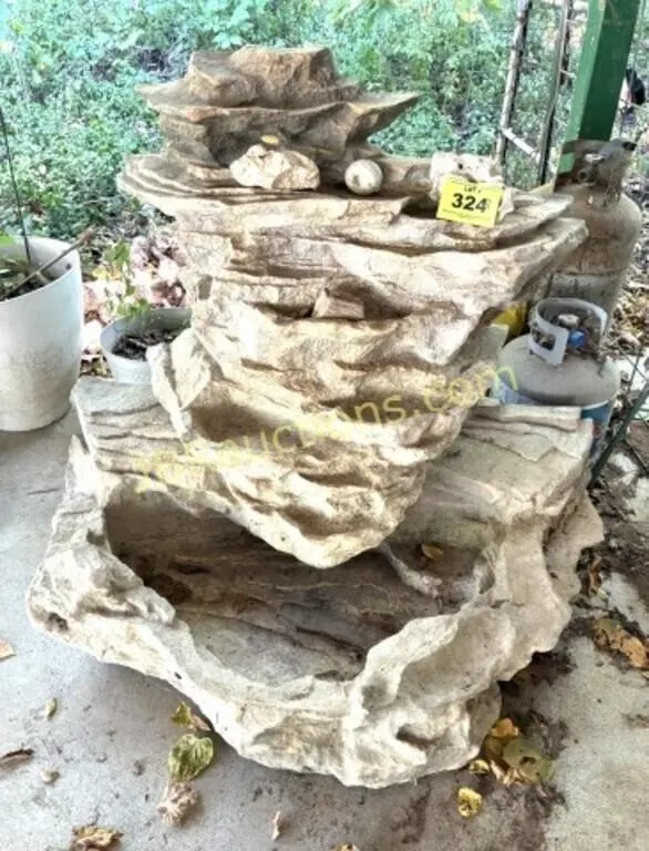 FLOWER BED/PATIO FOUNTAIN