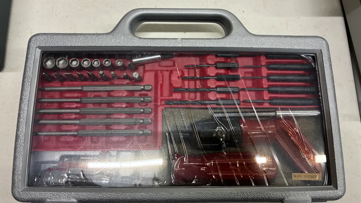 Electrical Cords, Screwdriver & Bit Set