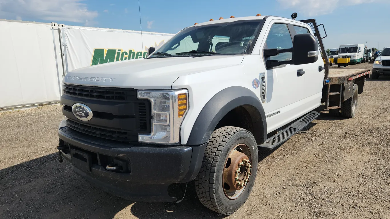 2019 Ford F-550 Super Duty 4x4 S/A Deck Truck