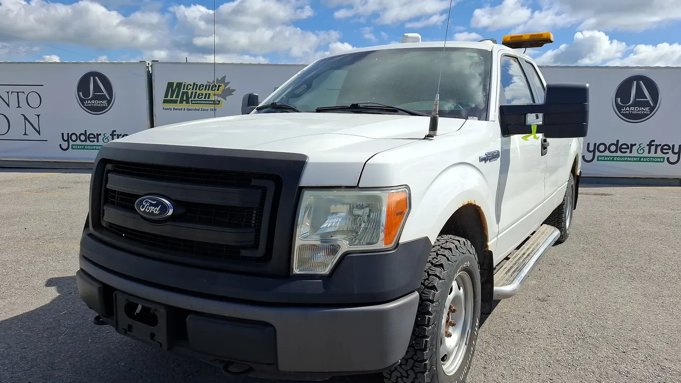 2014 Ford F-150 4x4 XL 4dr SuperCab Styleside 6.5 ft. SB 4x4