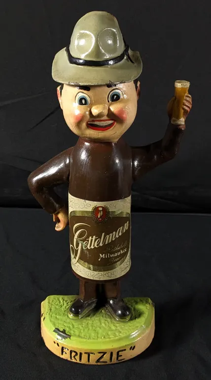 HARD RUBBER BACK BAR STATUE SIGN FRITZIE GETTELMAN BEER MILWAUKEE WISCONSIN