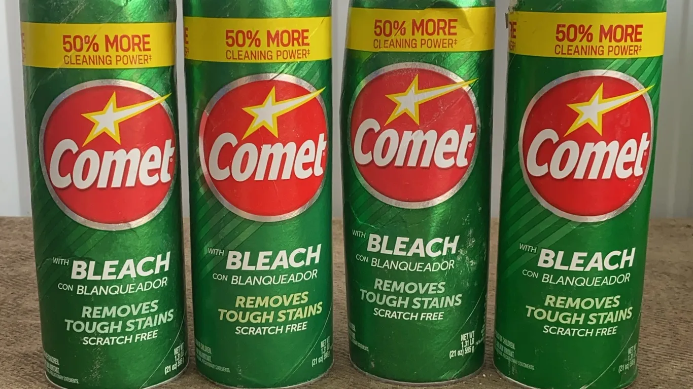 *NEW* 4 Comet w/ Bleach, 21 OZ Each