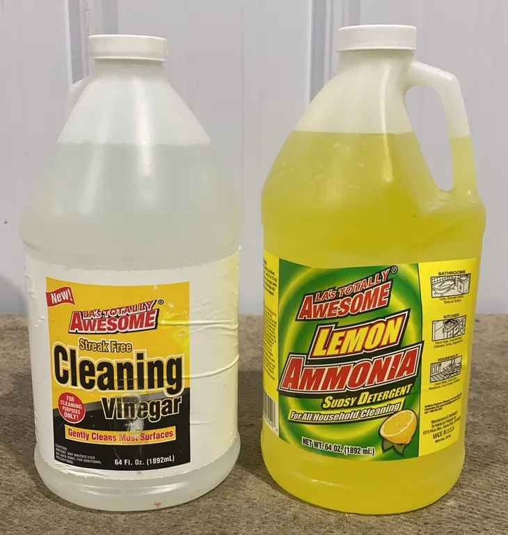 *NEW* LA's Totally Awesome Streak Free Cleaning Vinegar & Lemon Ammonia Sudsy Detergent