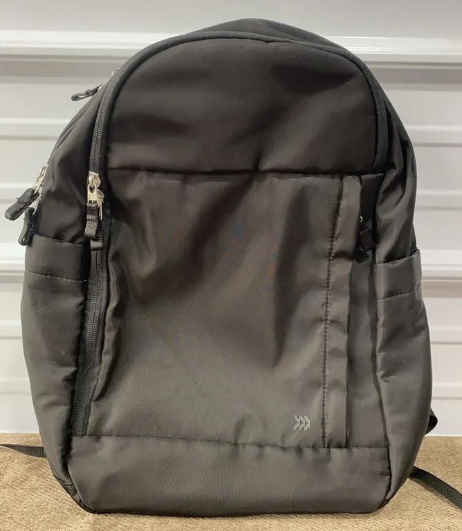 *APPEARS NEW* All In Motion 17.5" Lifestyle Backpack - Black
