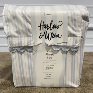 **NEW** Harlow & Wren Queen Microfiber Sheet Set - Blue Stripe
