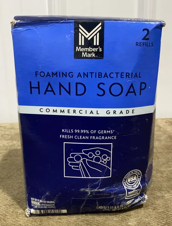 *NEW* 2 Member's Mark Foaming Antibacterial Hand Soap Commercial Grade, 33.8 OZ Each
