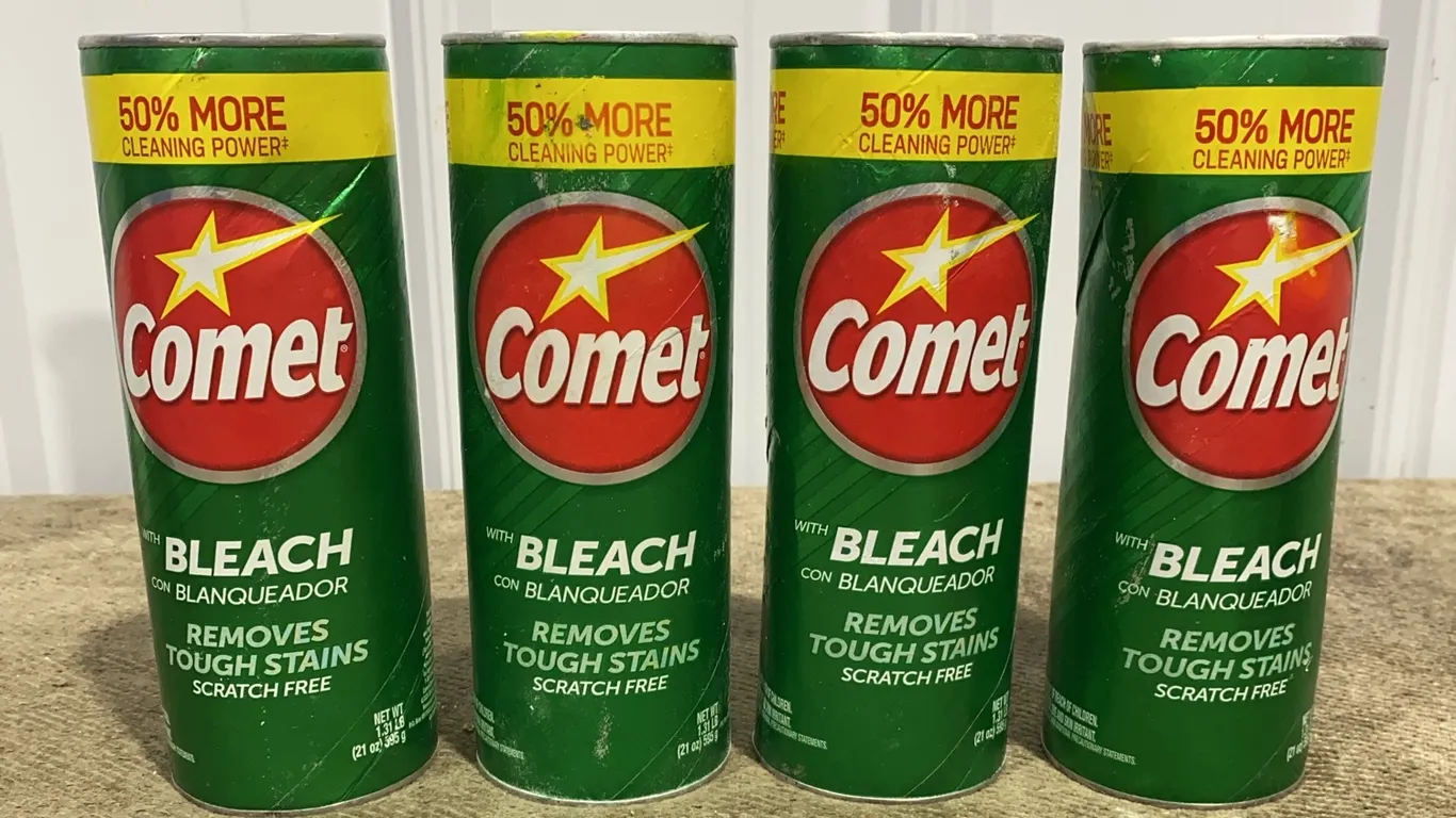 *NEW* 4 Comet w/ Bleach, 21 OZ Each