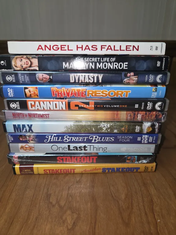 DVD MOVIES HILL STREET BLUES, STAKEOUTS, SECRETS OF MARILYN MONROE