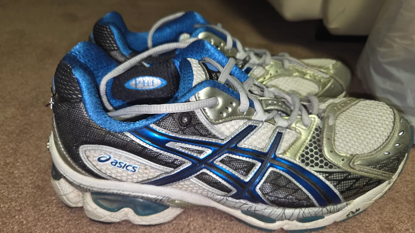 RARE Asics GEL-Nimbus 10 White/Blue/Black Shoes TN840 0141 Men’s Size 10.5