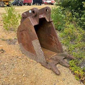 CATERPILLAR BUCKET SN: 7658
