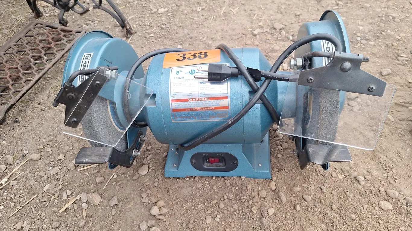 8" Bench grinder (Good working condition)