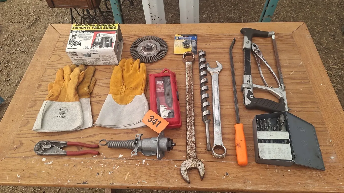 Miscellaneous tools and Welding gloves
