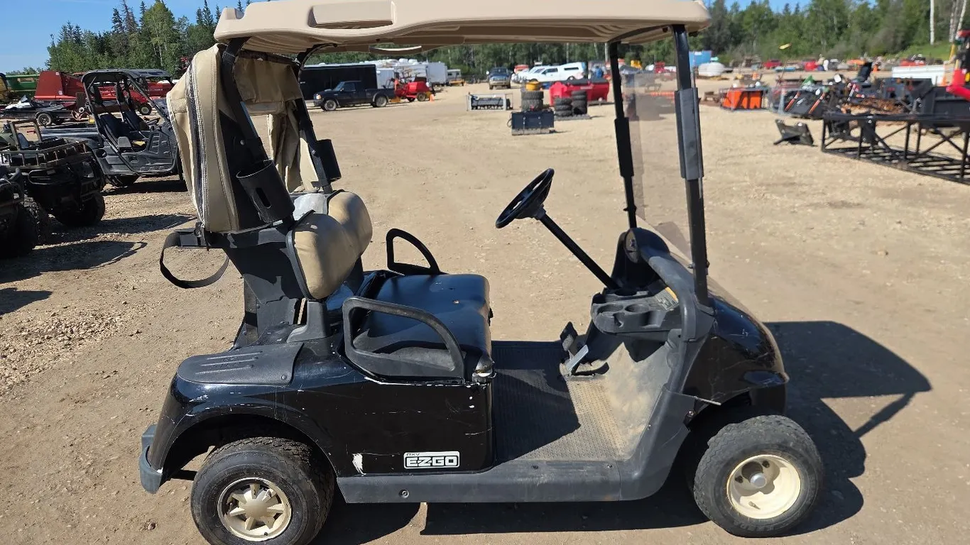 EZ-GO Golf Cart