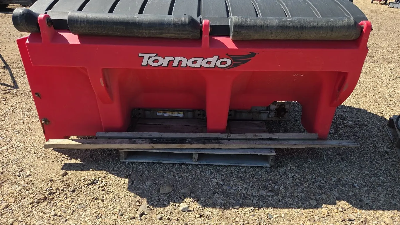 Tornado Salt/Sand Spreader