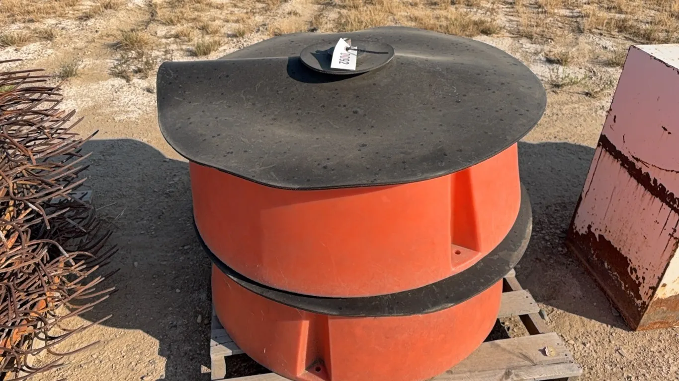 ID 0092 Mineral Feeders (2)