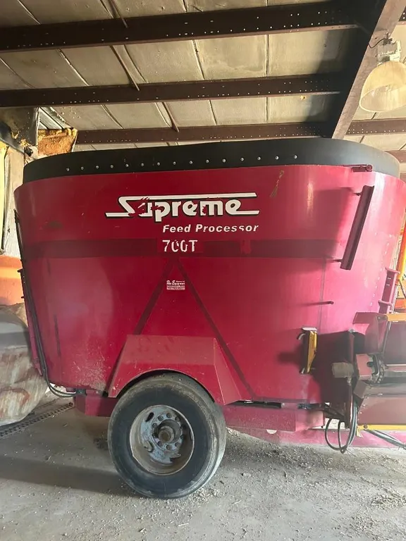 Supreme 700T Vertical Mixer