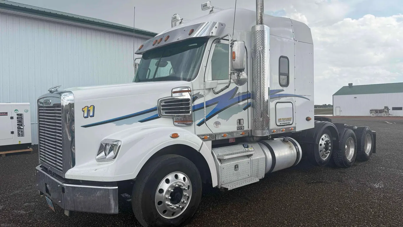 2018 Freightliner Semi