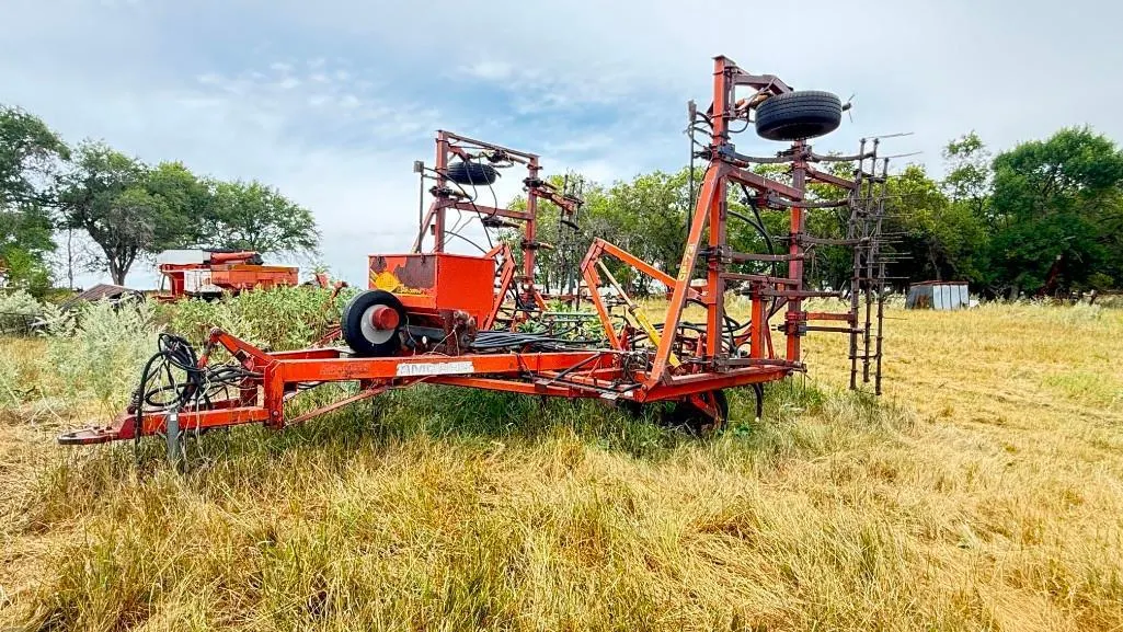 Morris CP-731 Chisel Plow