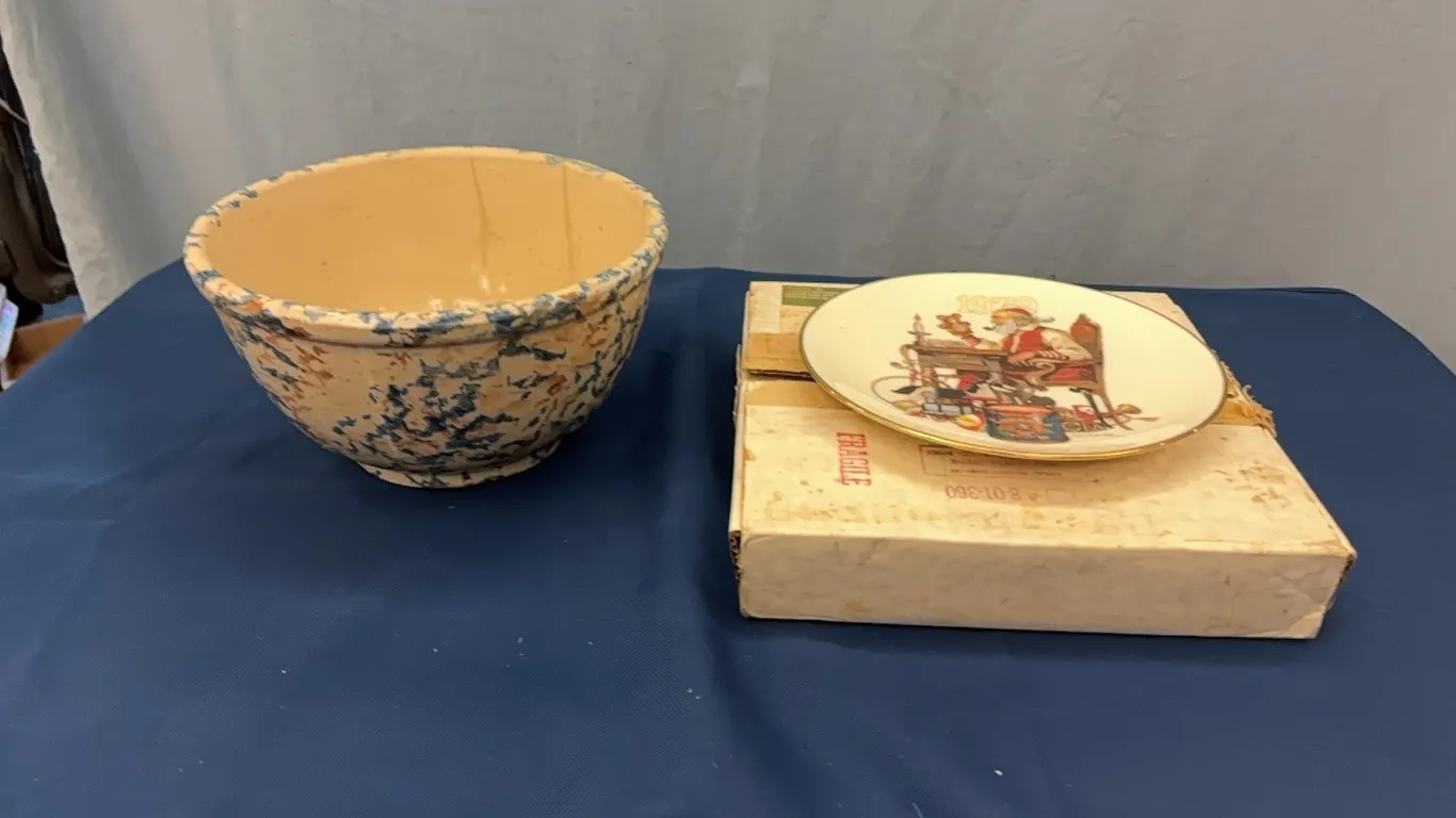 Decorative bowl and plate