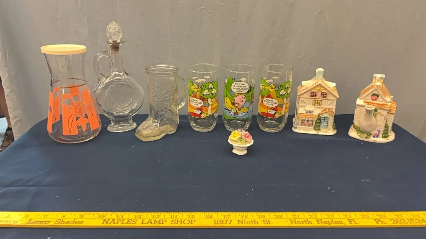 Cups and decor