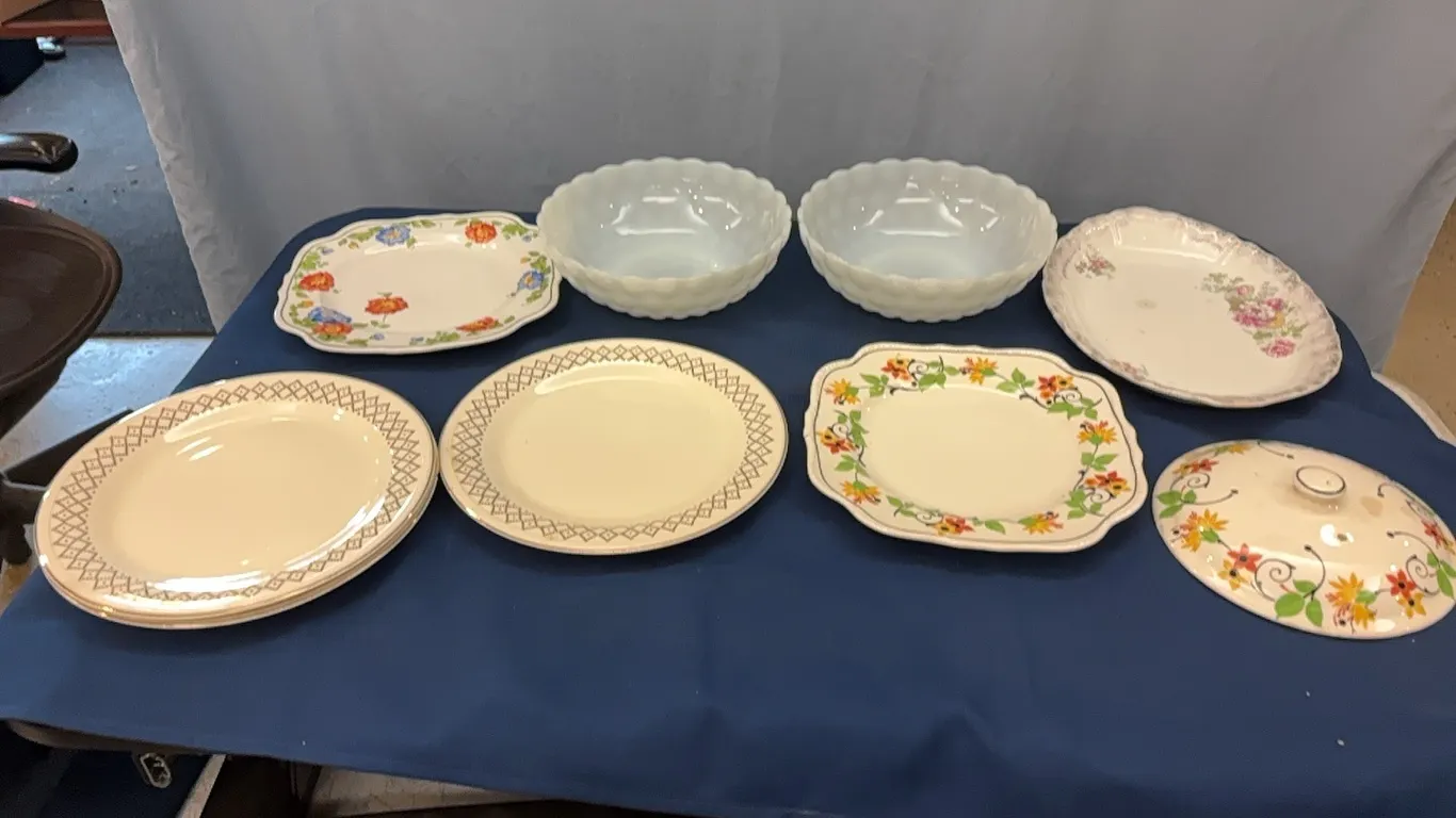 Plates and bowls