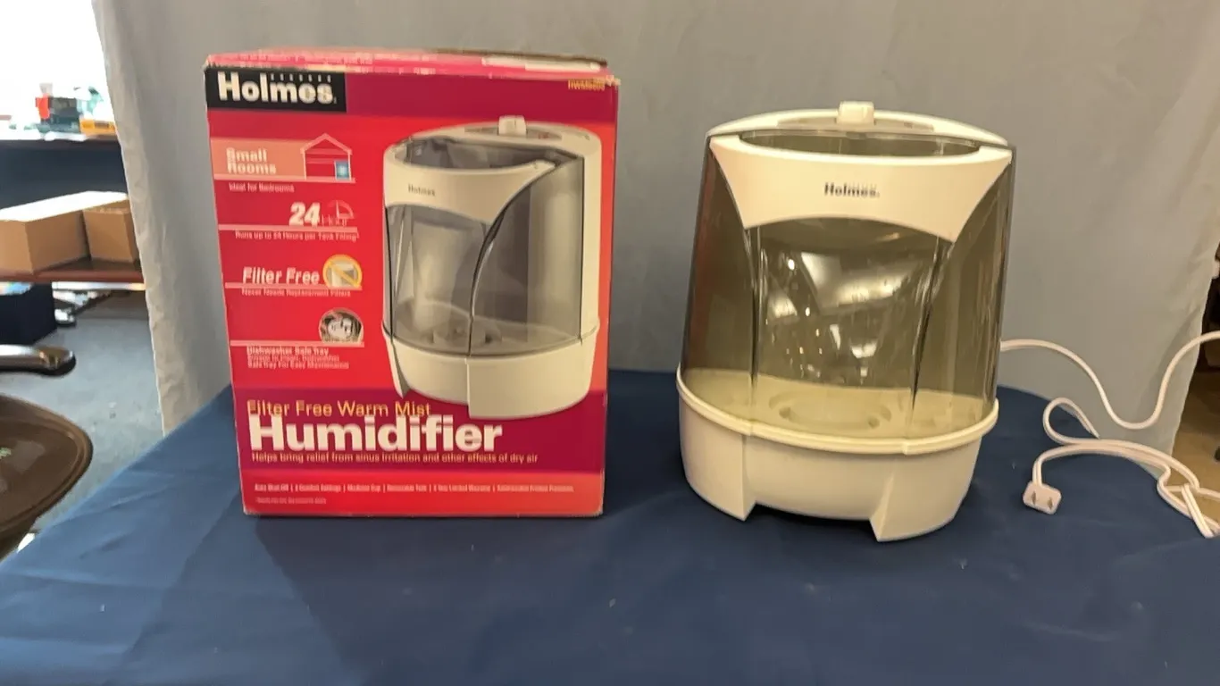 Holmes humidifier