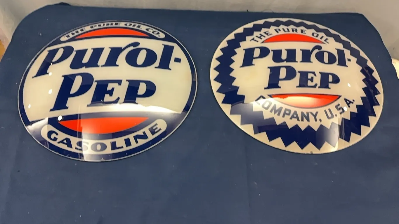 Gasoline pump globe