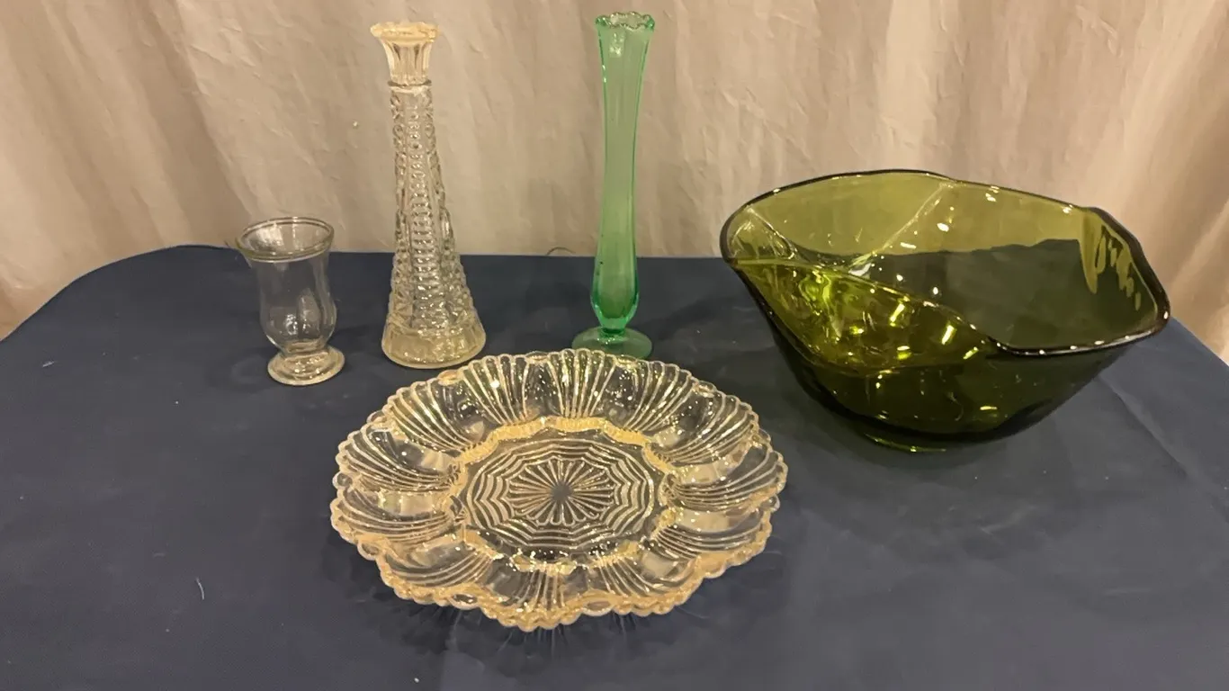 Vases, bowl, and plate