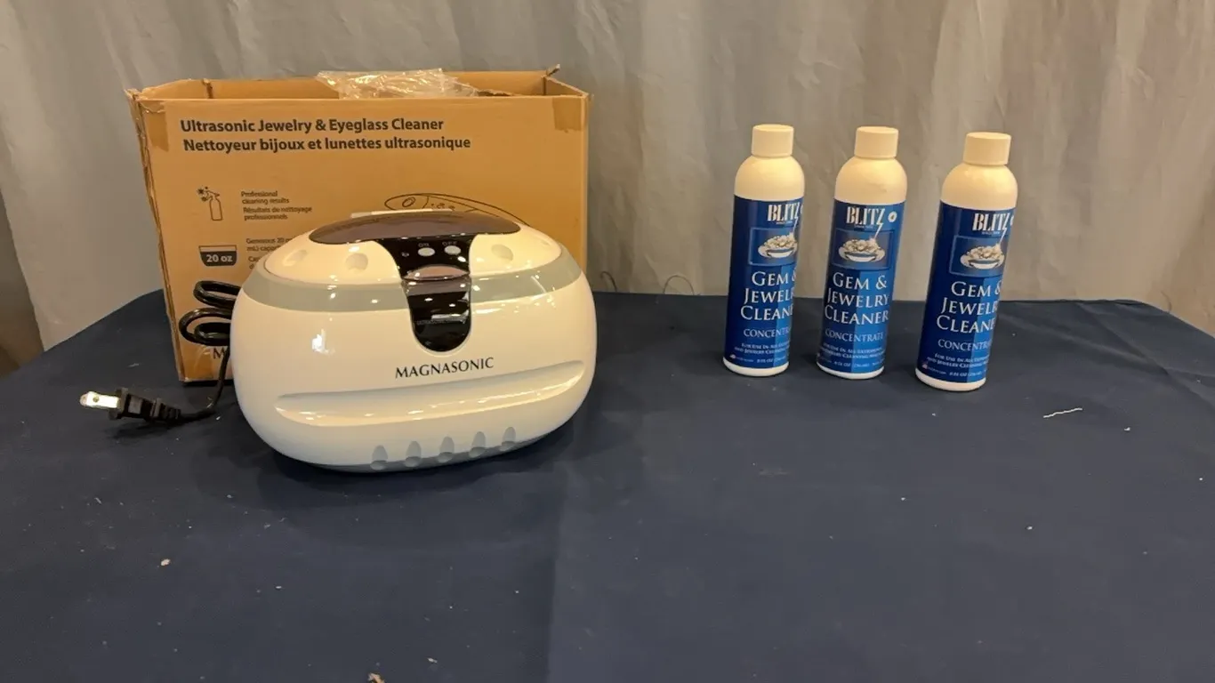 Jewlery cleaner