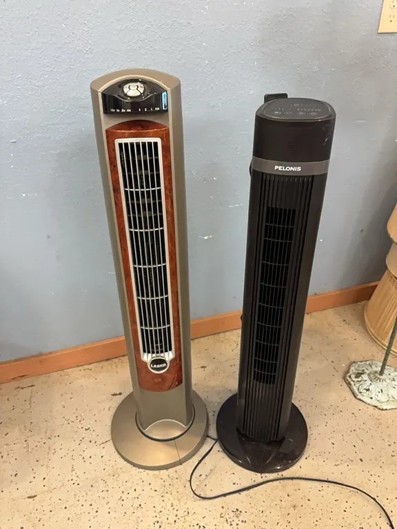 2 tower fans
