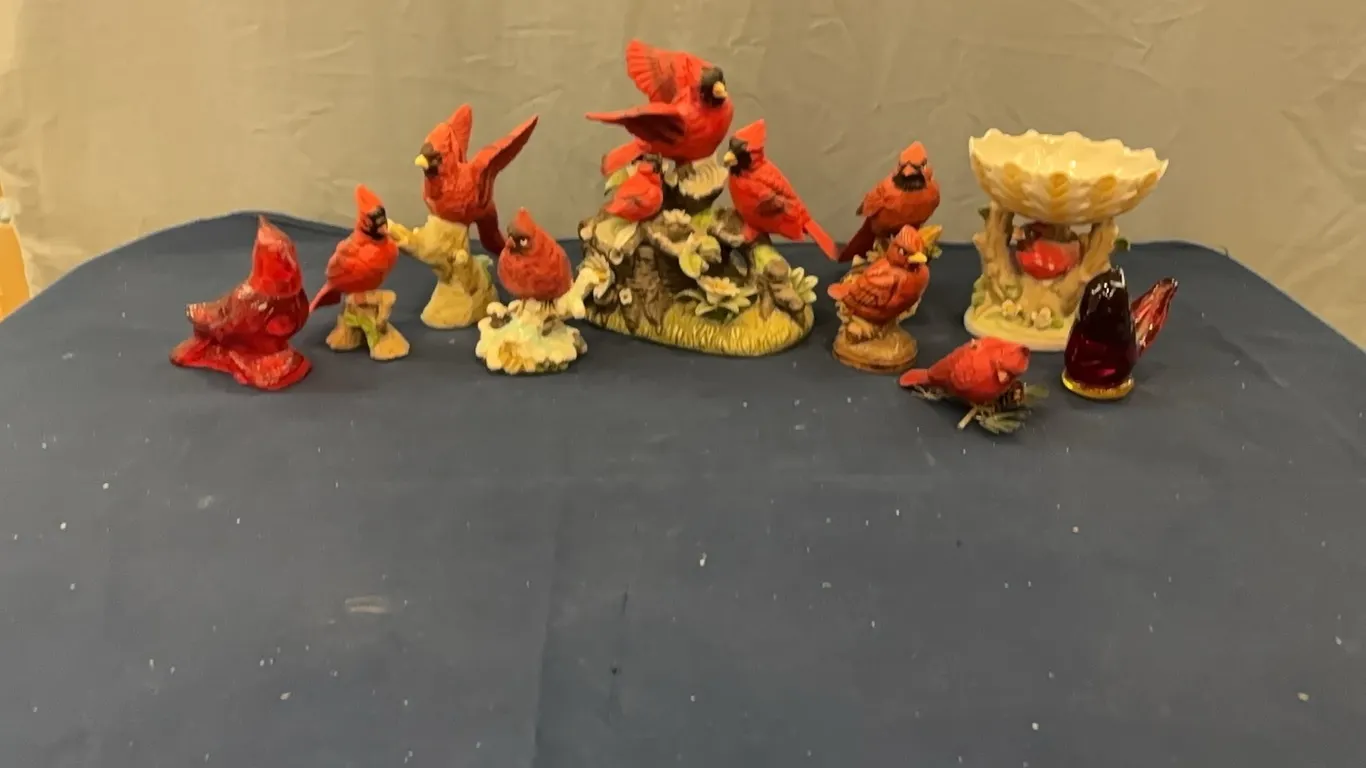 Cardinal decor