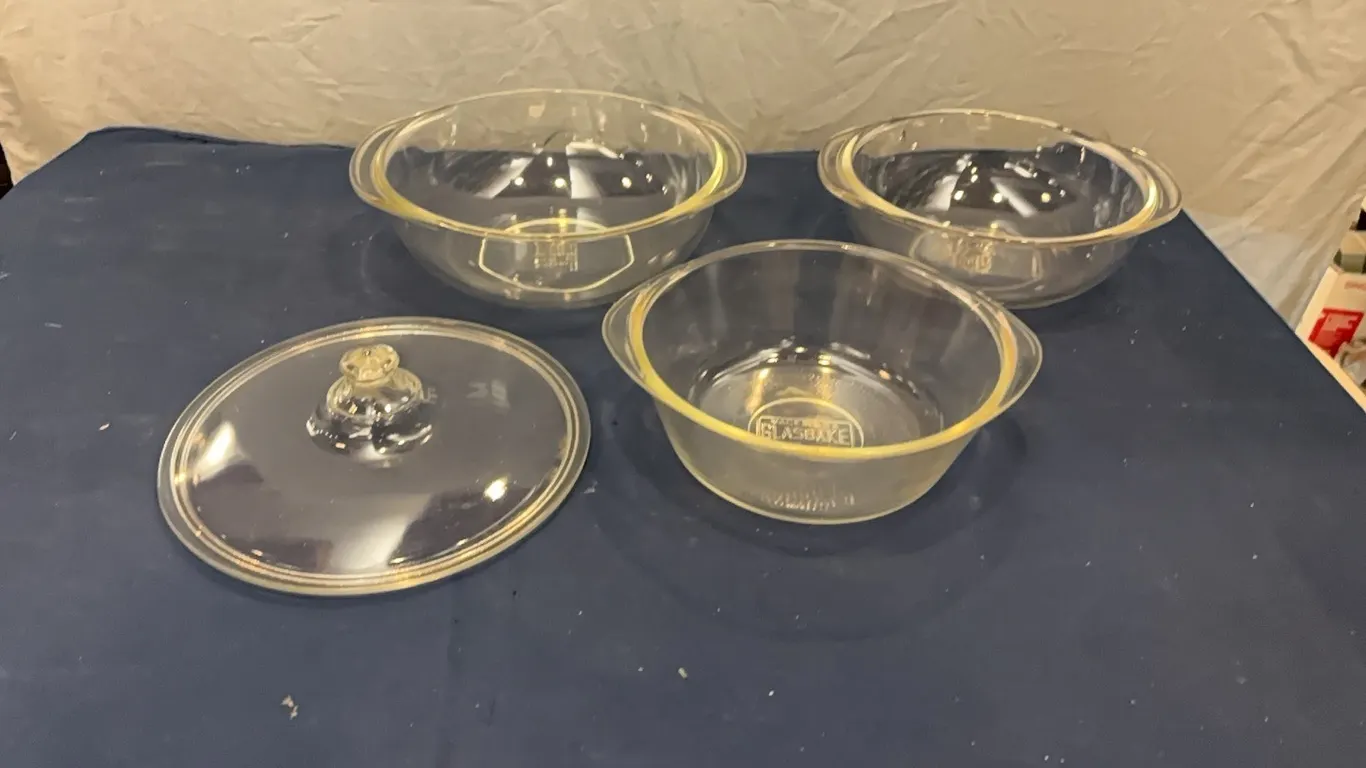 Pyrex bowls and other bowl