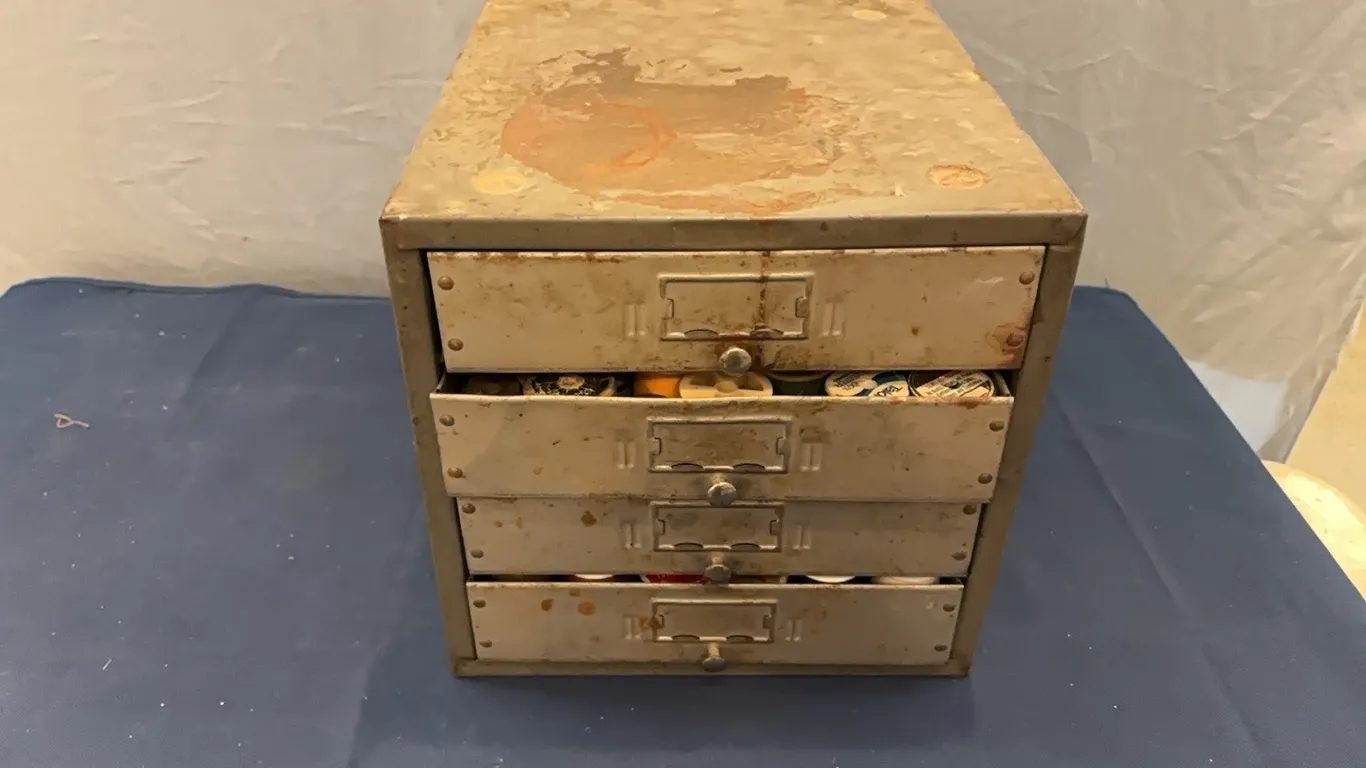 Drawer with string