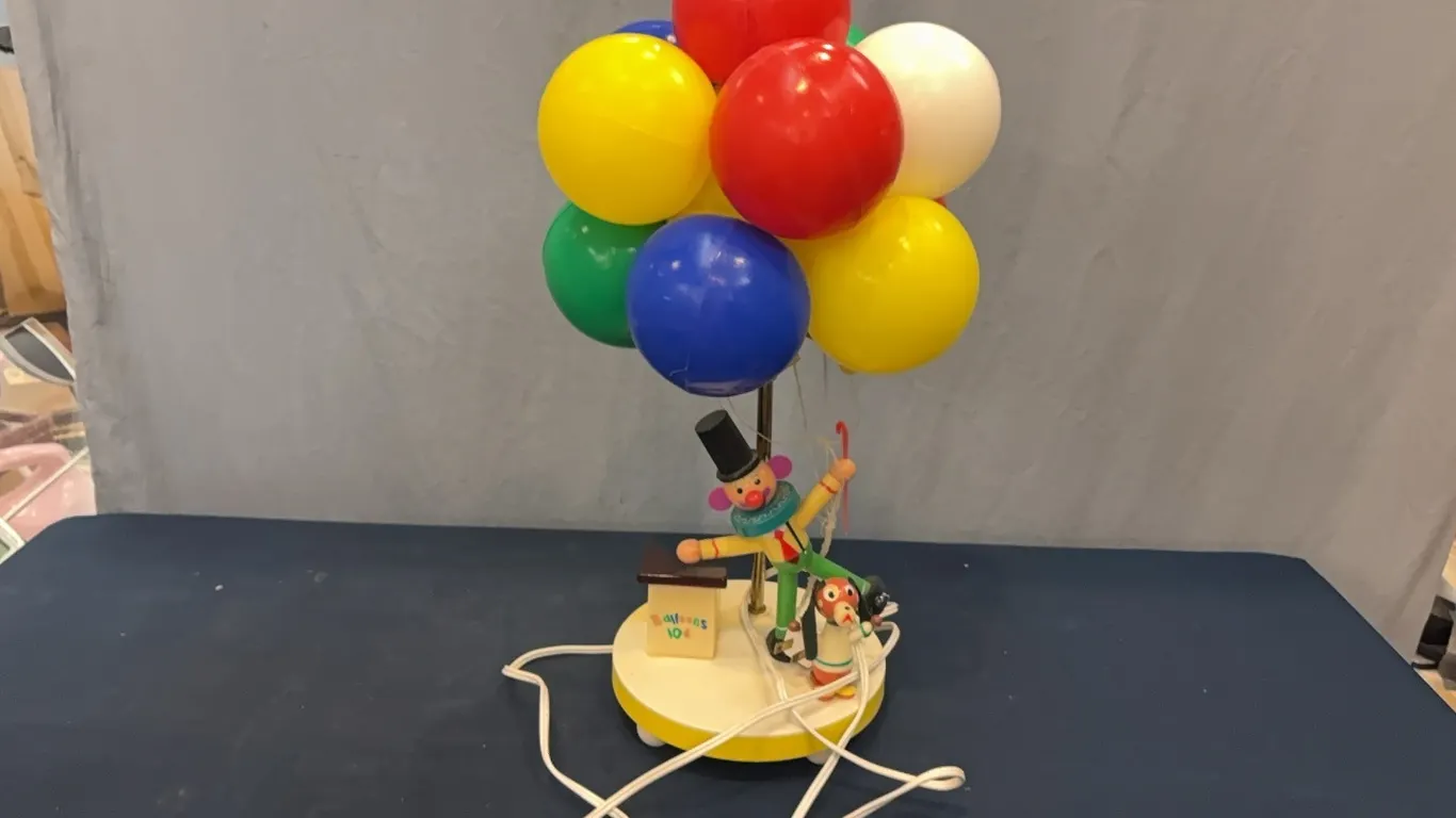 Balloon Lamp