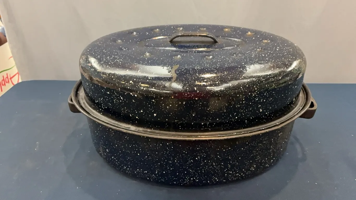 Enamel Roaster
