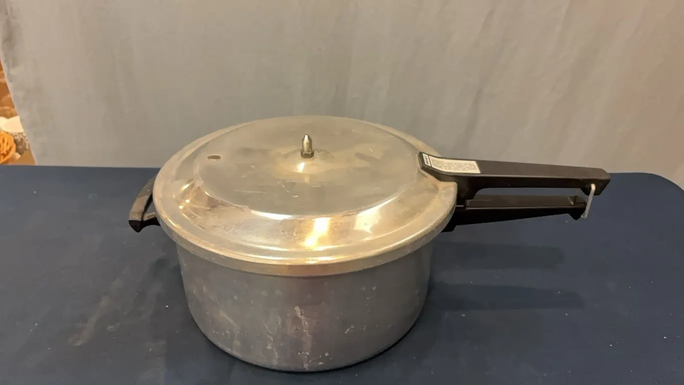 Mirro-Matic Pressure Cooker