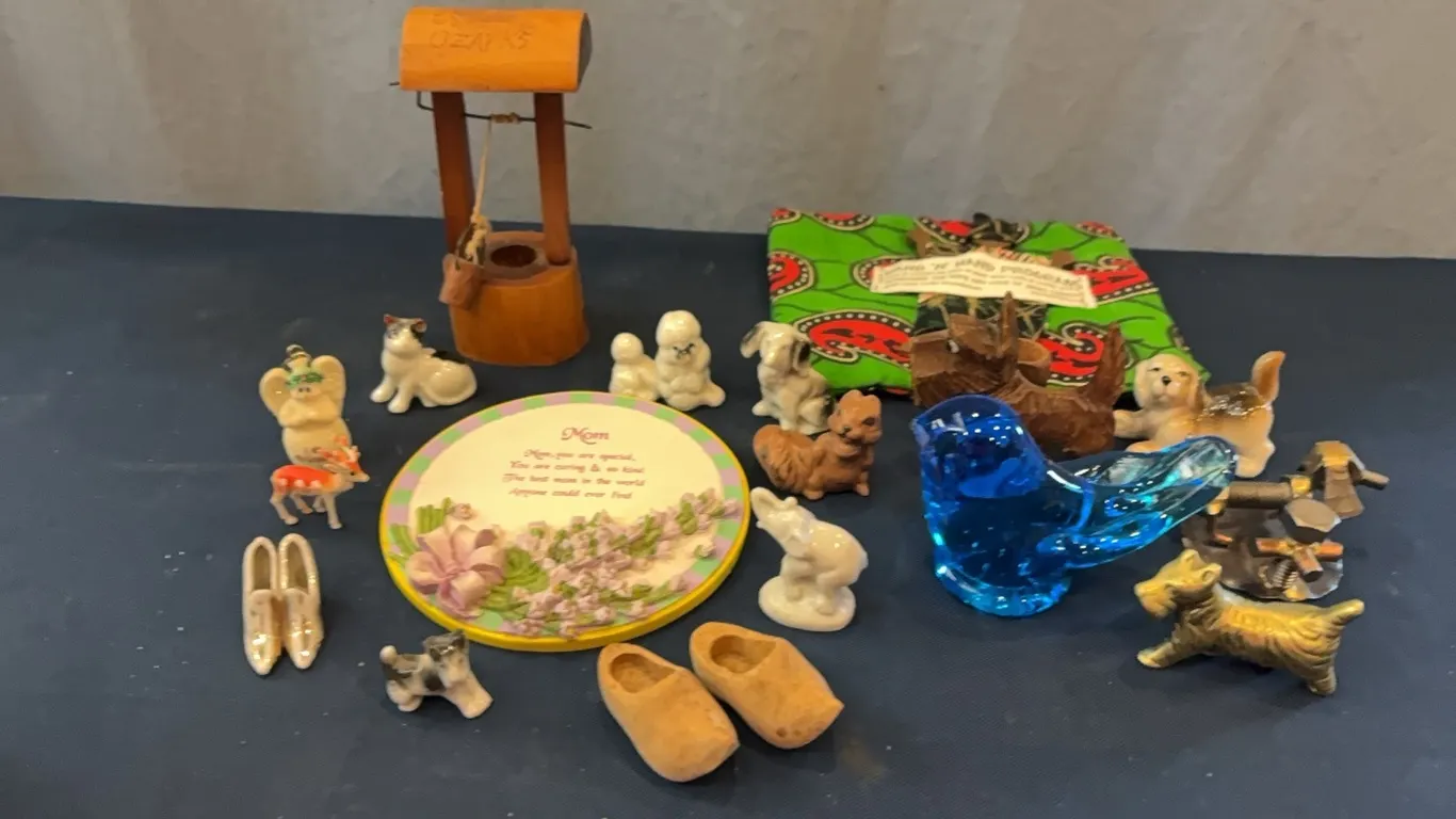 Misc Trinkets & Figurines