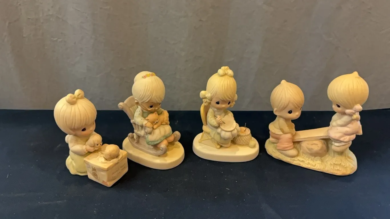 Precious Moments Figurines