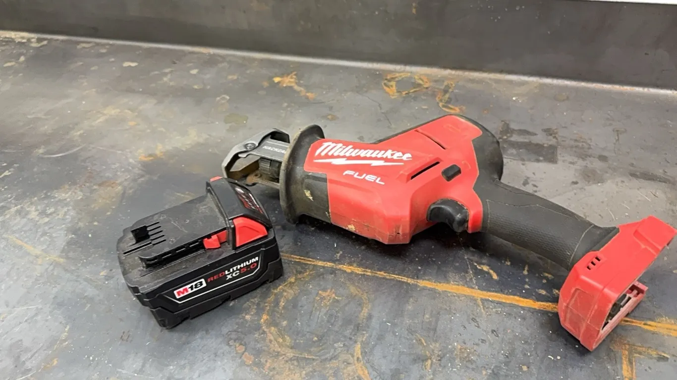 Milwaukee reciprocating saw