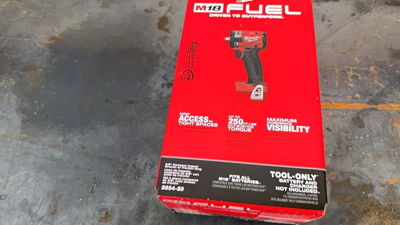 Milwaukee 3/8” compact impact wrench