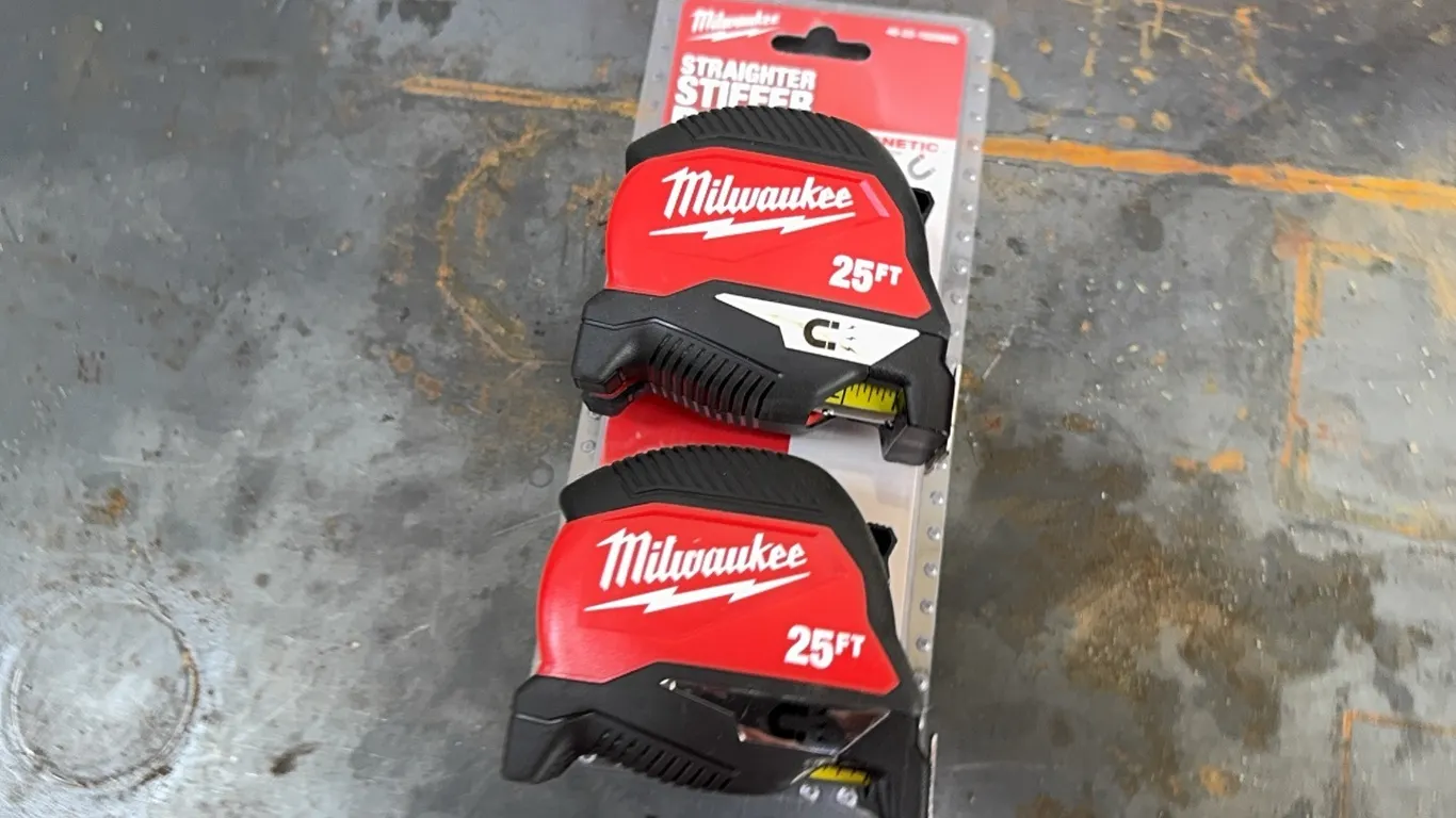 Milwaukee tape measures
