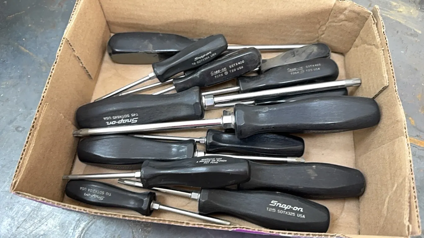 Snap On screwdrivers