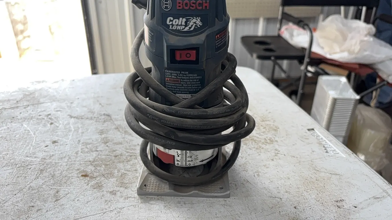 Bosch palm router