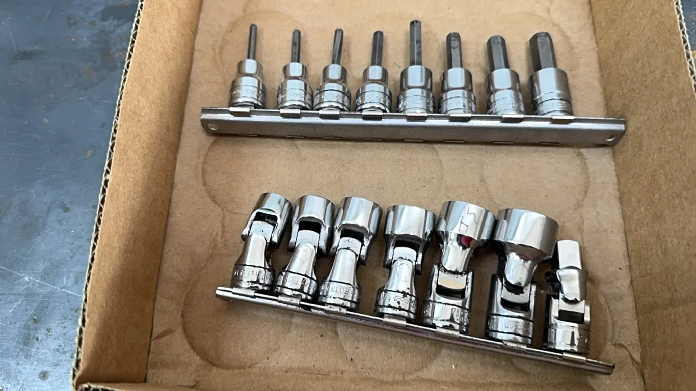 3/8” drive swivel sockets, hex key